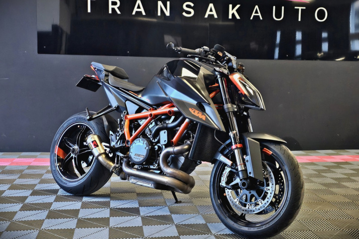 KTM SUPERDUKE R 1290