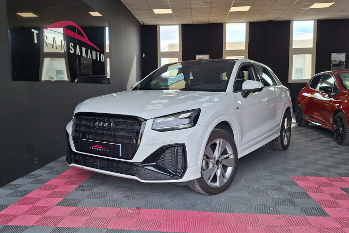 AUDI Q2