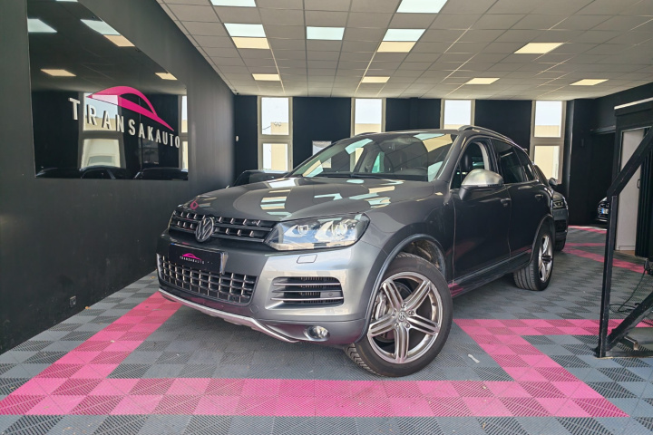 VOLKSWAGEN TOUAREG