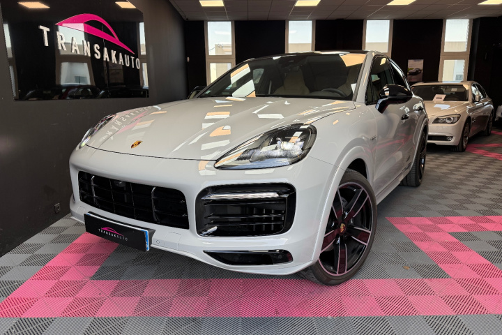 PORSCHE CAYENNE COUPE
